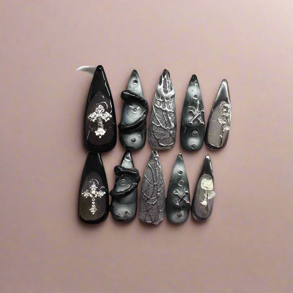 Handmade Press On Nails - Black and Silver Gothic Style