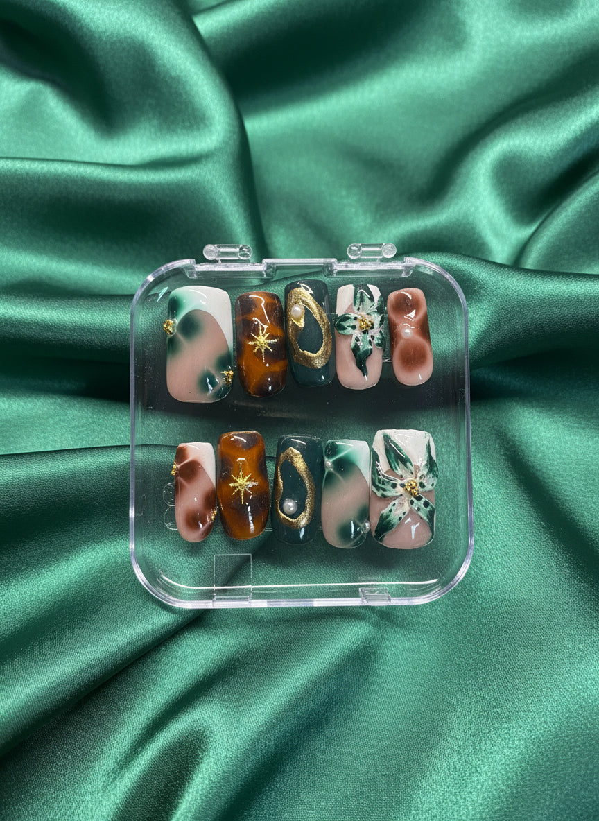 Jealousy – Emerald & Gold Marble Press-On Nails | Handmade Luxury Nail Set