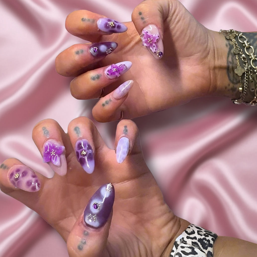 Lavender Haze 3D Flower Press-On Nails – Glossy Purple Ombre Acrylic-Look Set