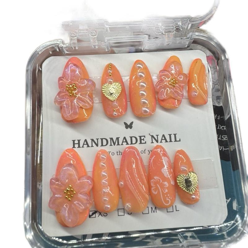 3D Floral Press-On Nails – Peach Ombre Acrylic-Look Set with Pearls & Gold Charm