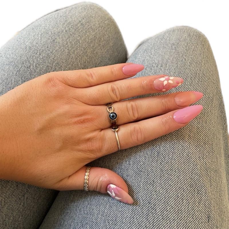 Handmade Press On Nails - Pink and White Floral Nails